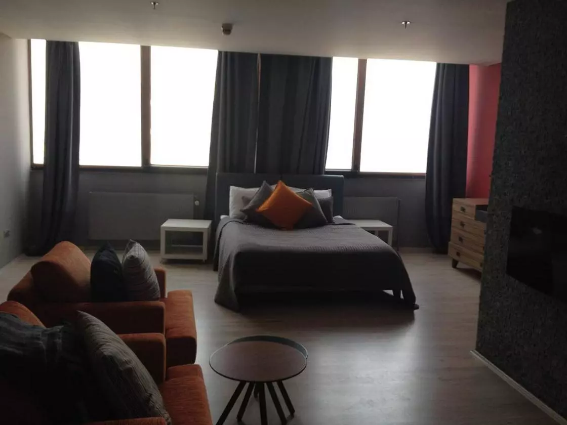 CAPITAL_SHABAVIZ (15).jpg